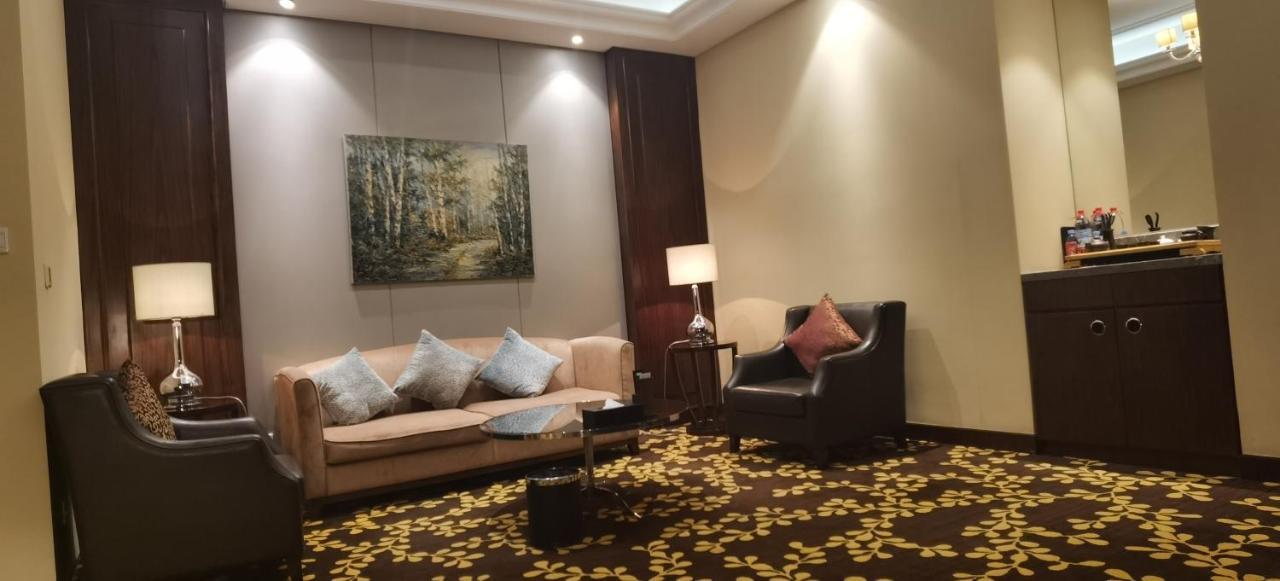 Ondine International Hotel Zhenjiang  Exterior photo