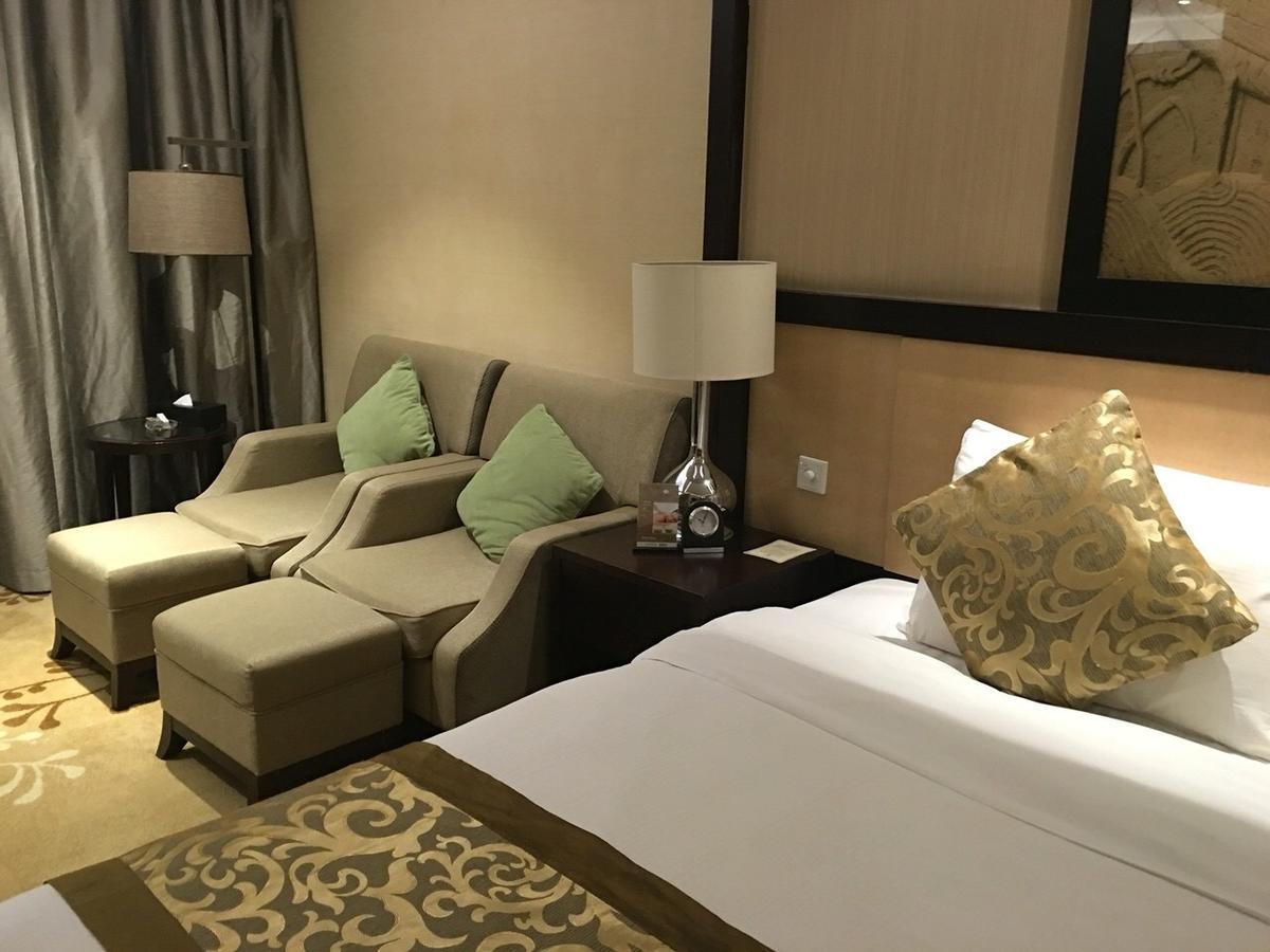 Ondine International Hotel Zhenjiang  Exterior photo