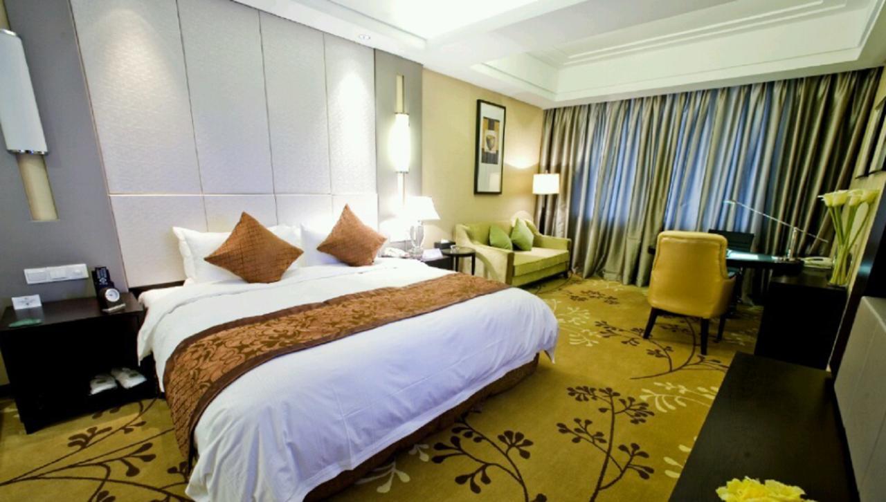 Ondine International Hotel Zhenjiang  Exterior photo