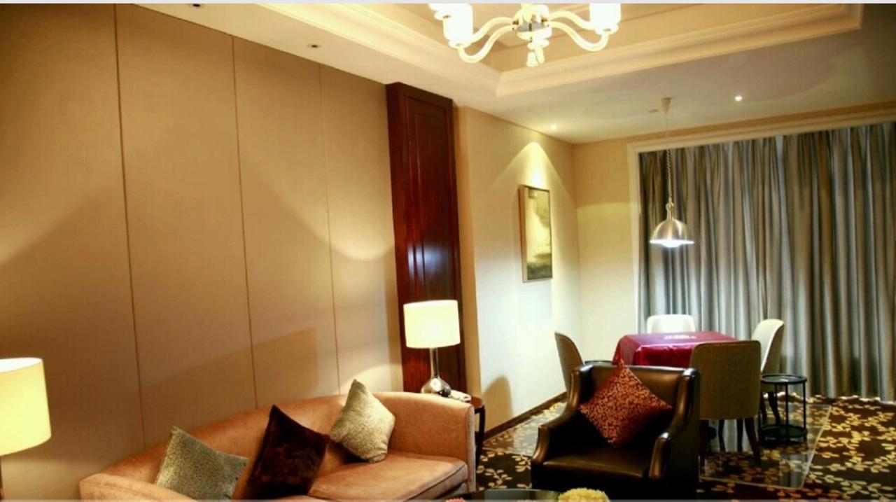 Ondine International Hotel Zhenjiang  Exterior photo