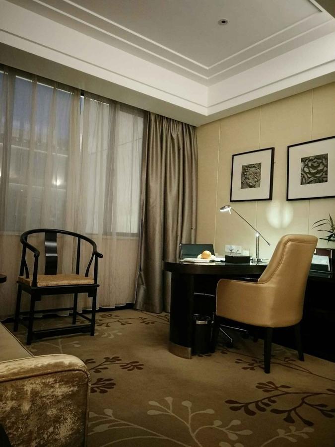Ondine International Hotel Zhenjiang  Exterior photo
