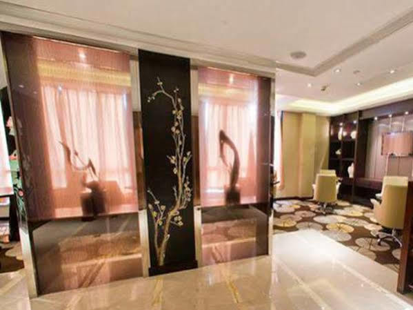 Ondine International Hotel Zhenjiang  Exterior photo