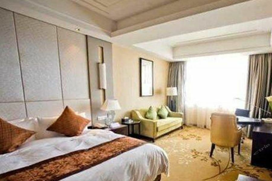Ondine International Hotel Zhenjiang  Exterior photo