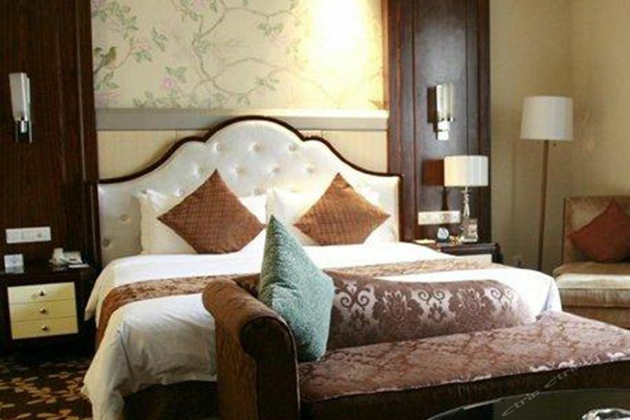 Ondine International Hotel Zhenjiang  Exterior photo